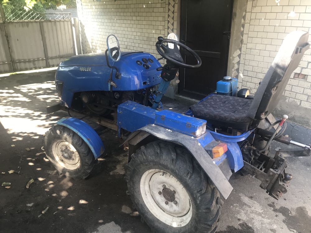 Продам      Трактор DW180