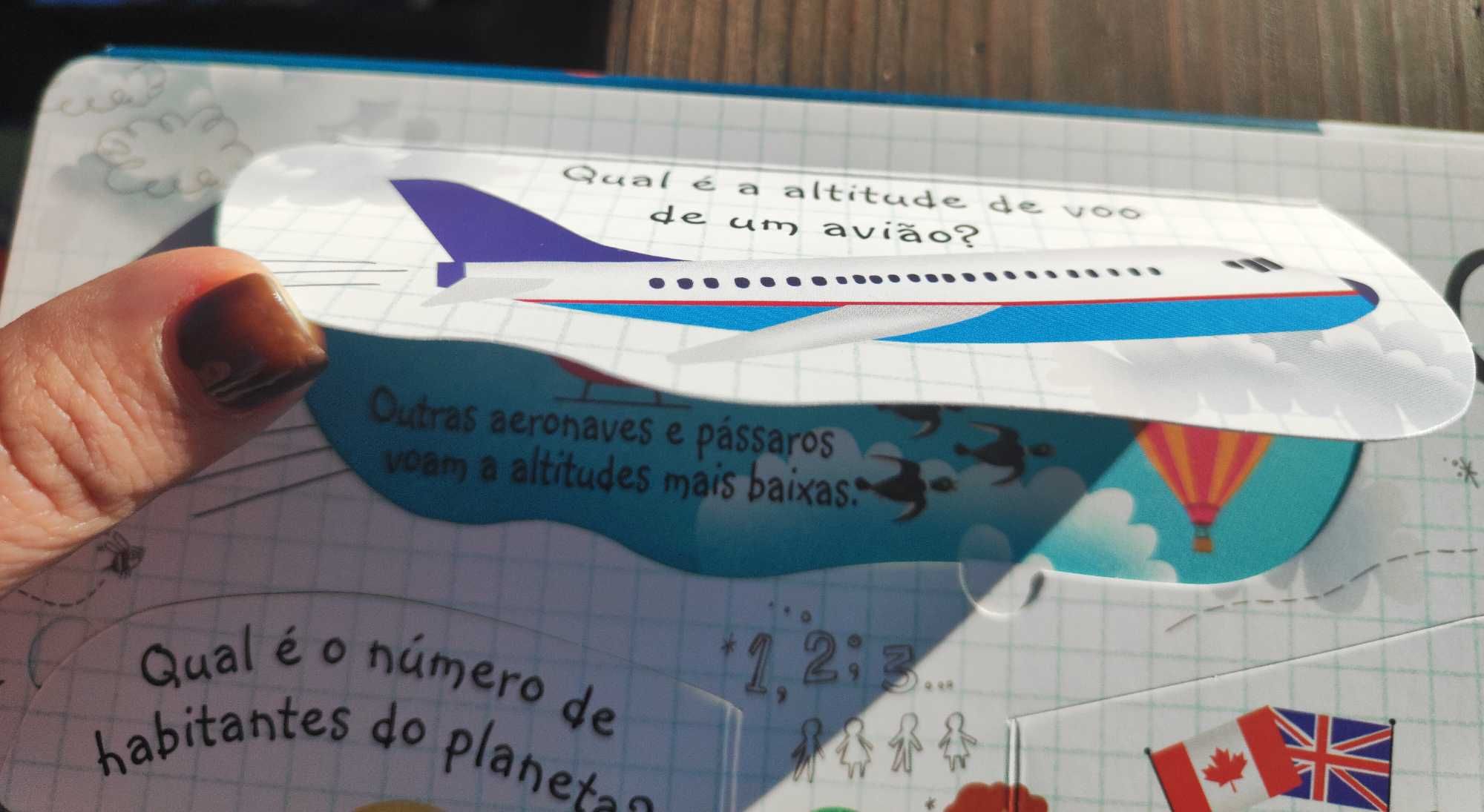 Livro da Coleção Espreita "Perguntas e Respostas sobre o Mundo"