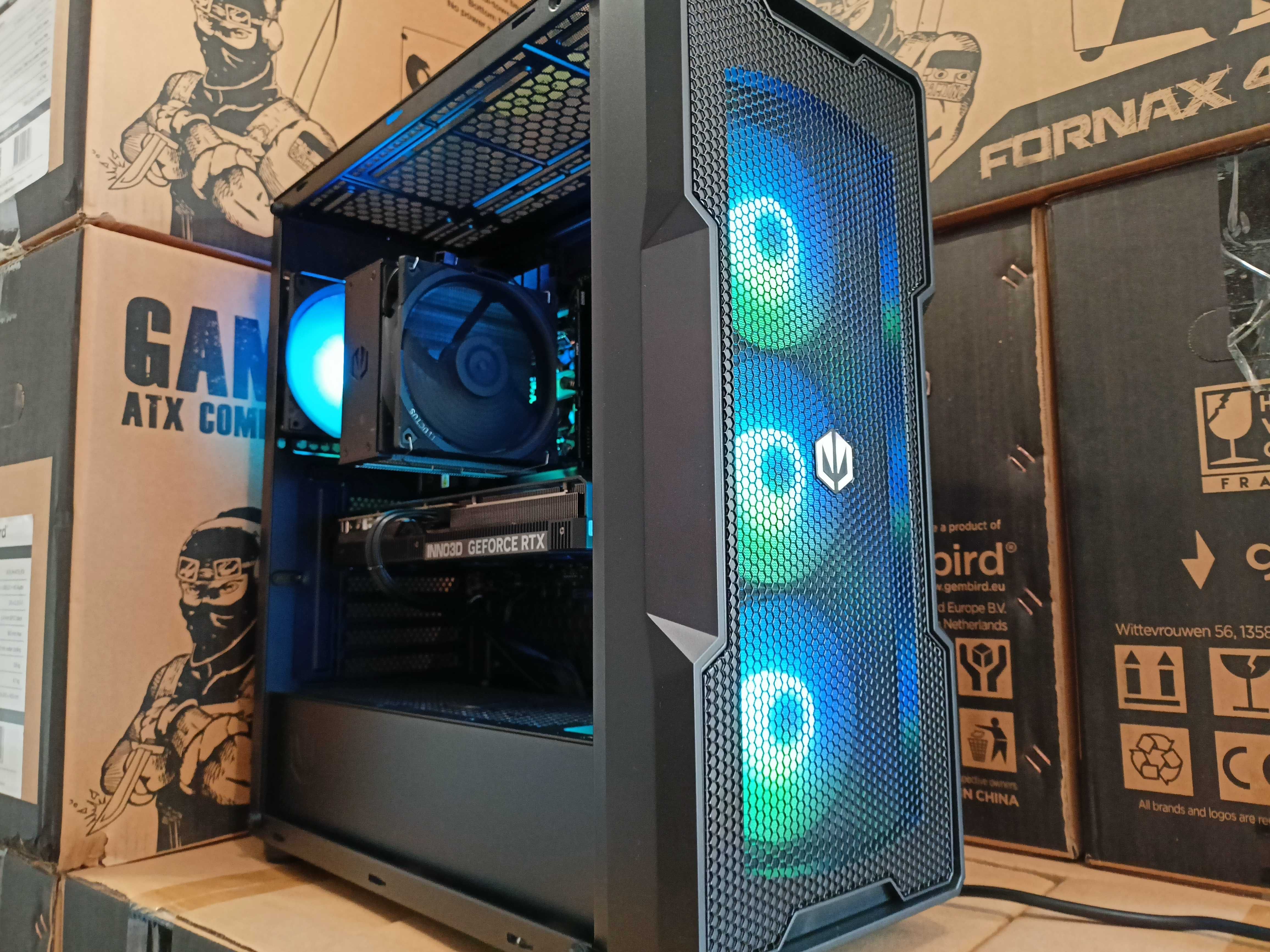 Komputer Asus TUF WiFi Ryzen 7 7800X3D 64GB DDR5 2TB RTX 5070 Ti 16GB