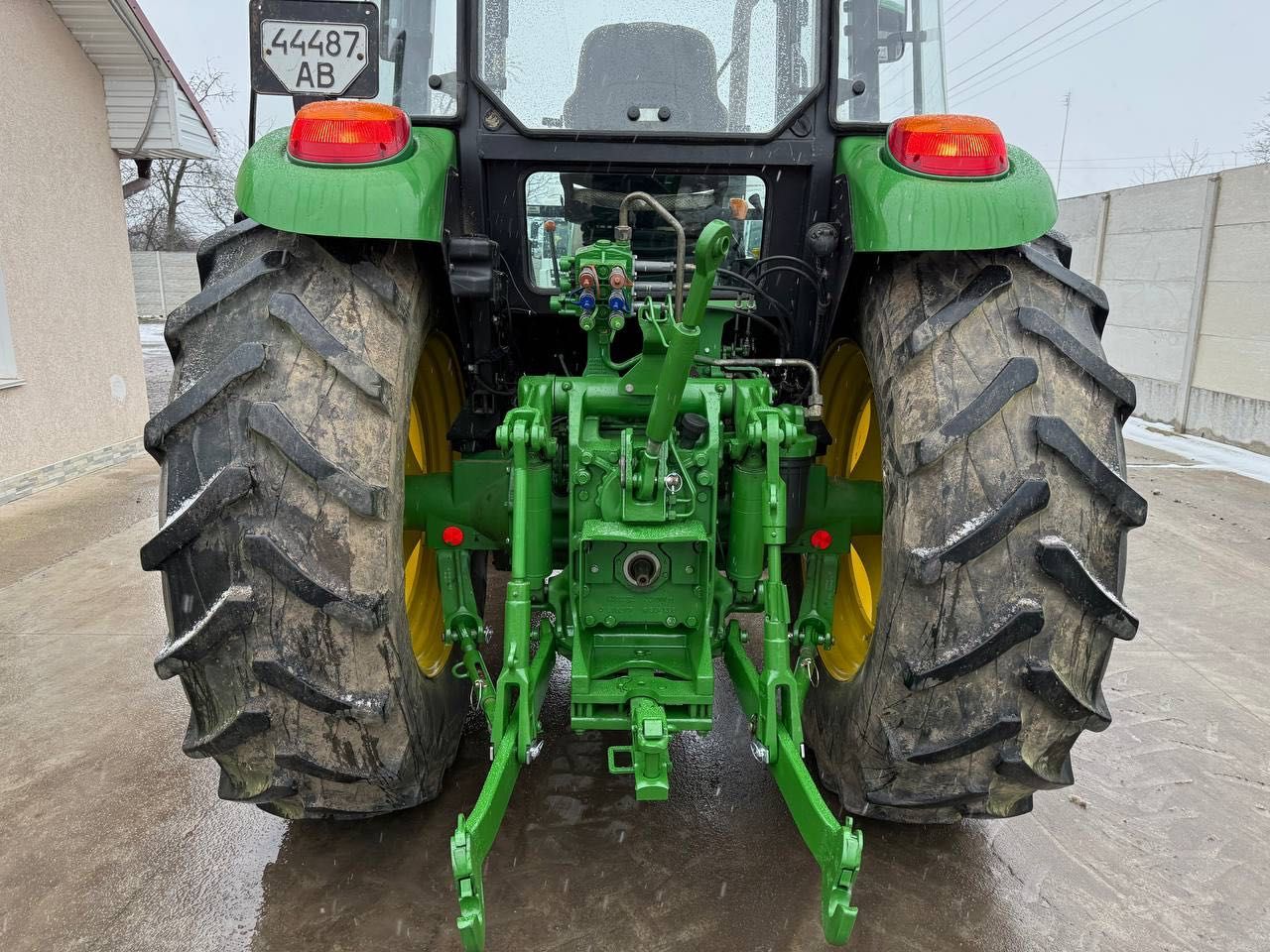 Трактор John Deere