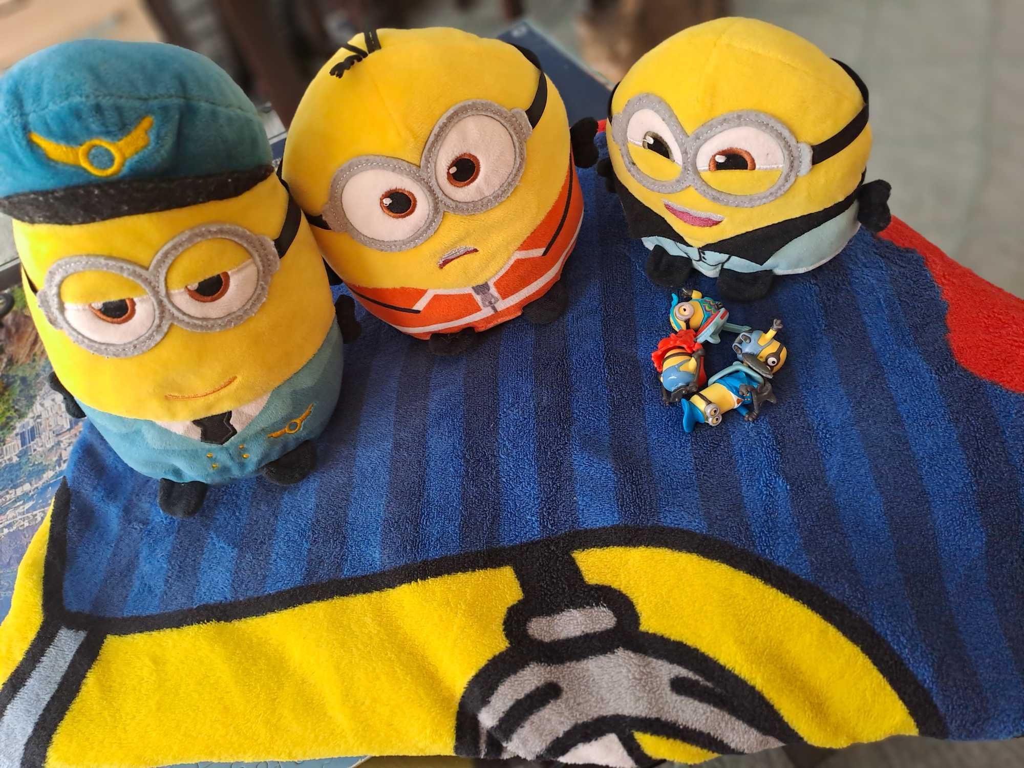 Kocyk minionki + maskotki pluszaki minionki