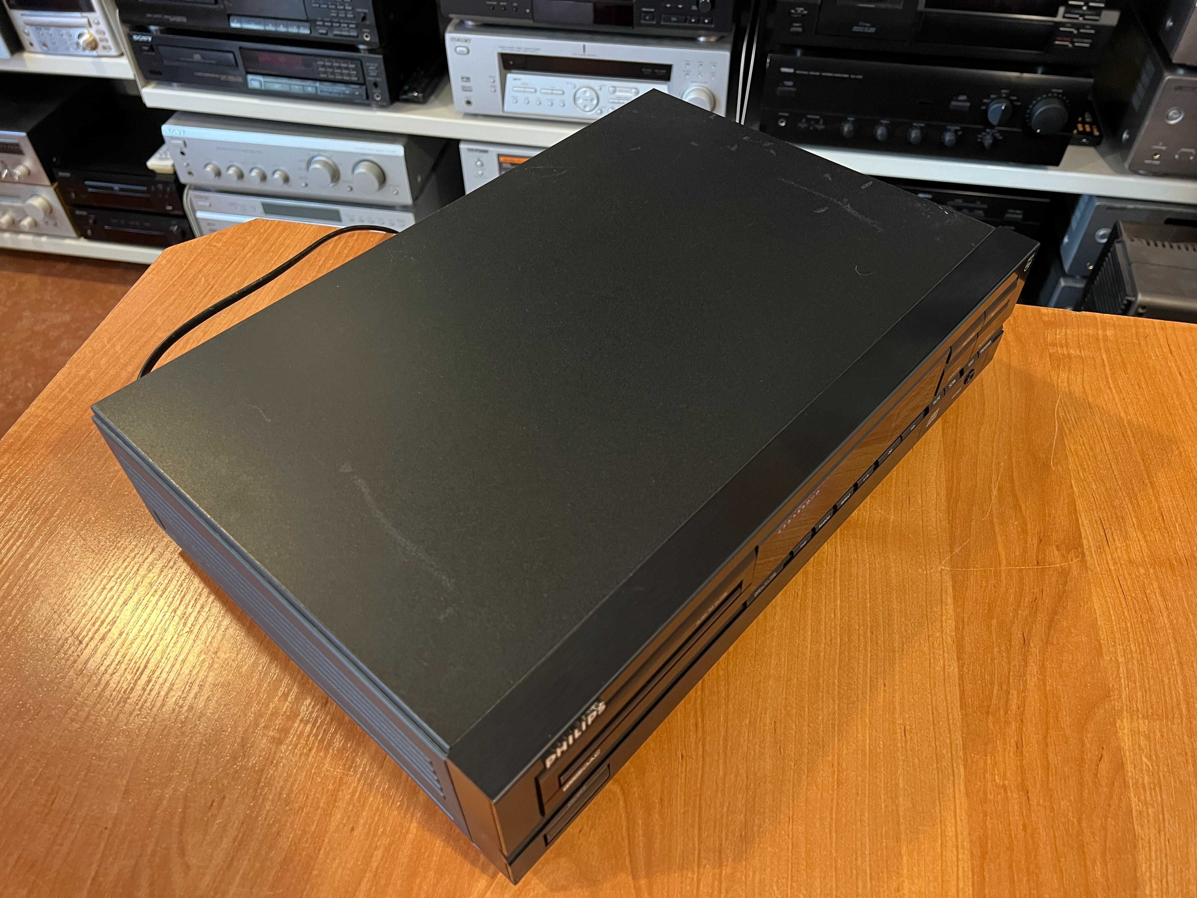 Odtwarzacz płyt CD Philips CD604 Audio Room