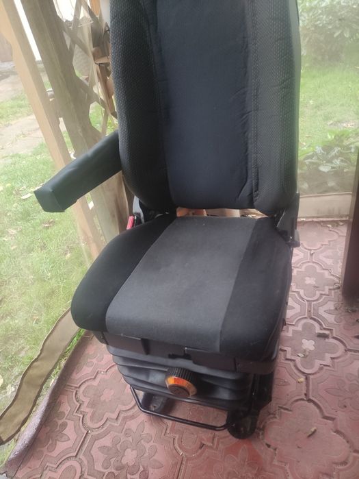 Fotel pneumatyczny Renault Master III