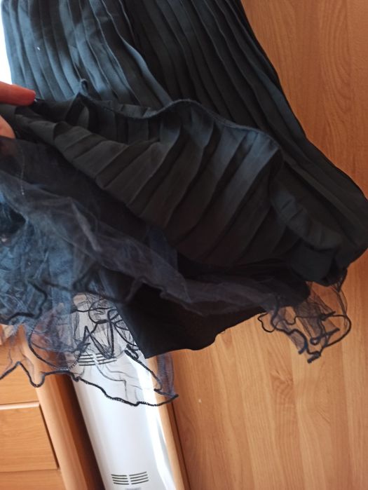 Короткое платье с пышной юбкой на праздник