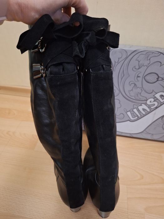 Жіночі,  зимові чоботи.