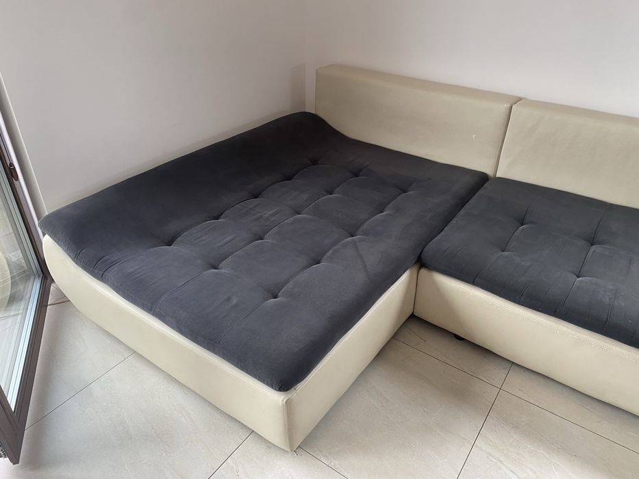 Duża nowoczesna kanapa narożna z funkcją spania 300 cm Resto Design
