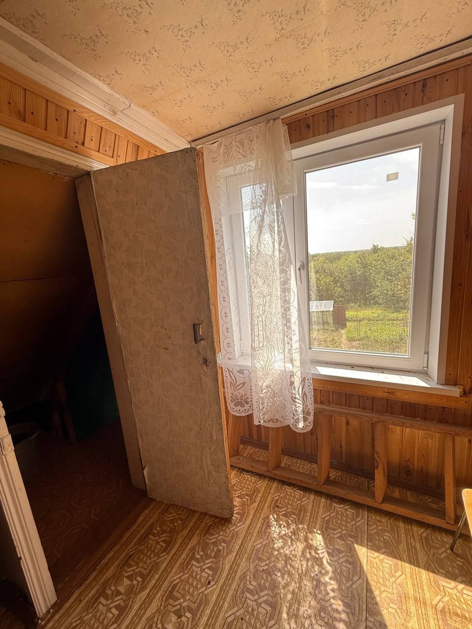 Продаж дачного будиночку село Озерне