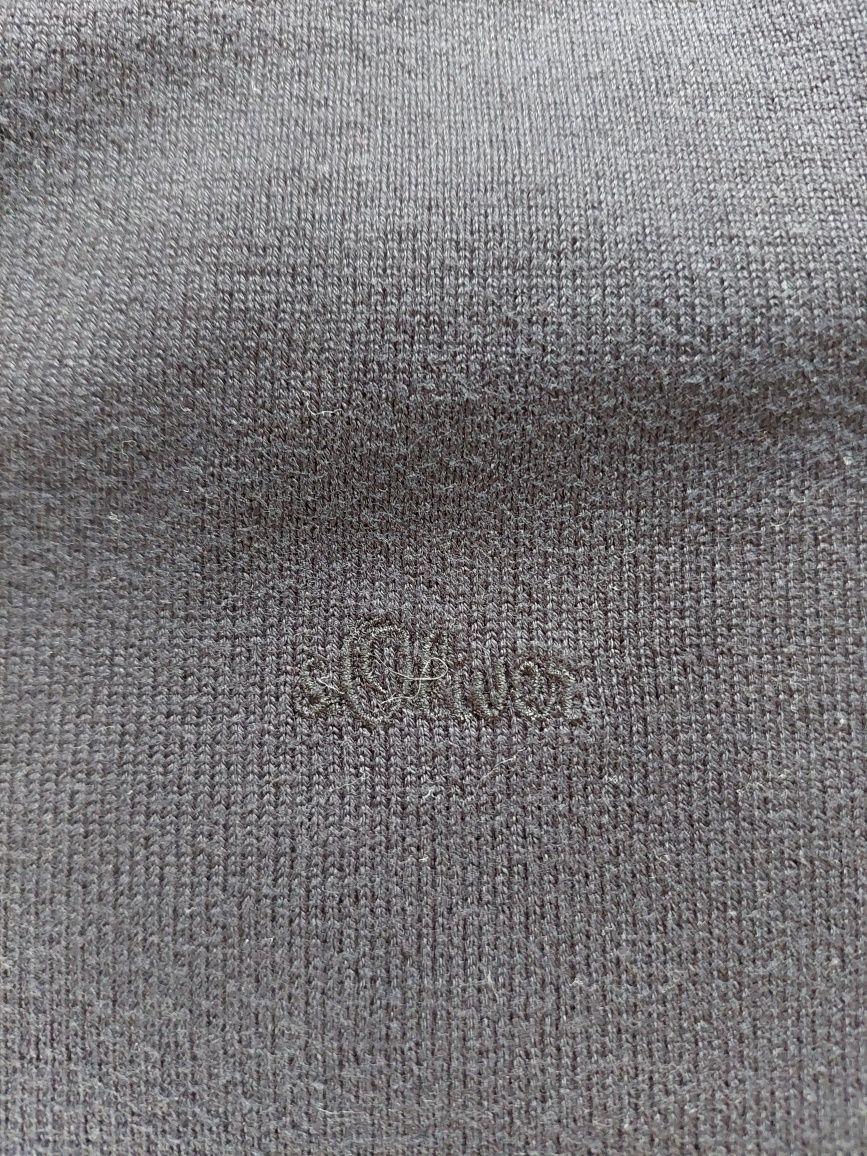 Granatowy sweter firmy s.Oliwer