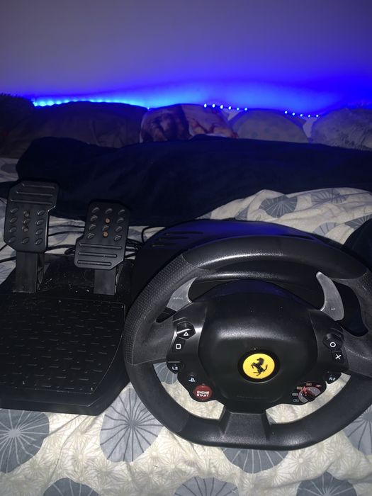 Volante thrustmaster