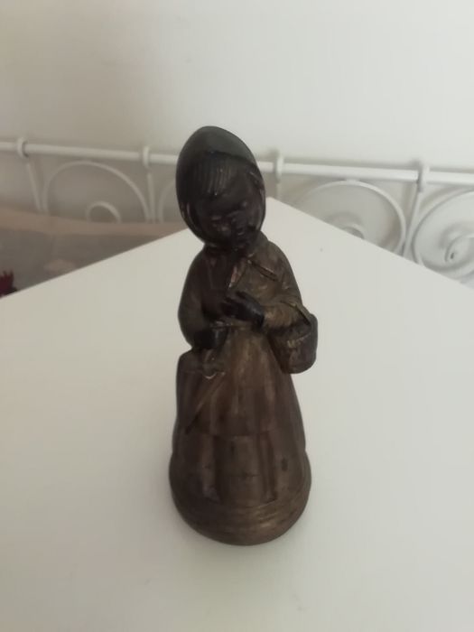 Boneca antiga para restaurar