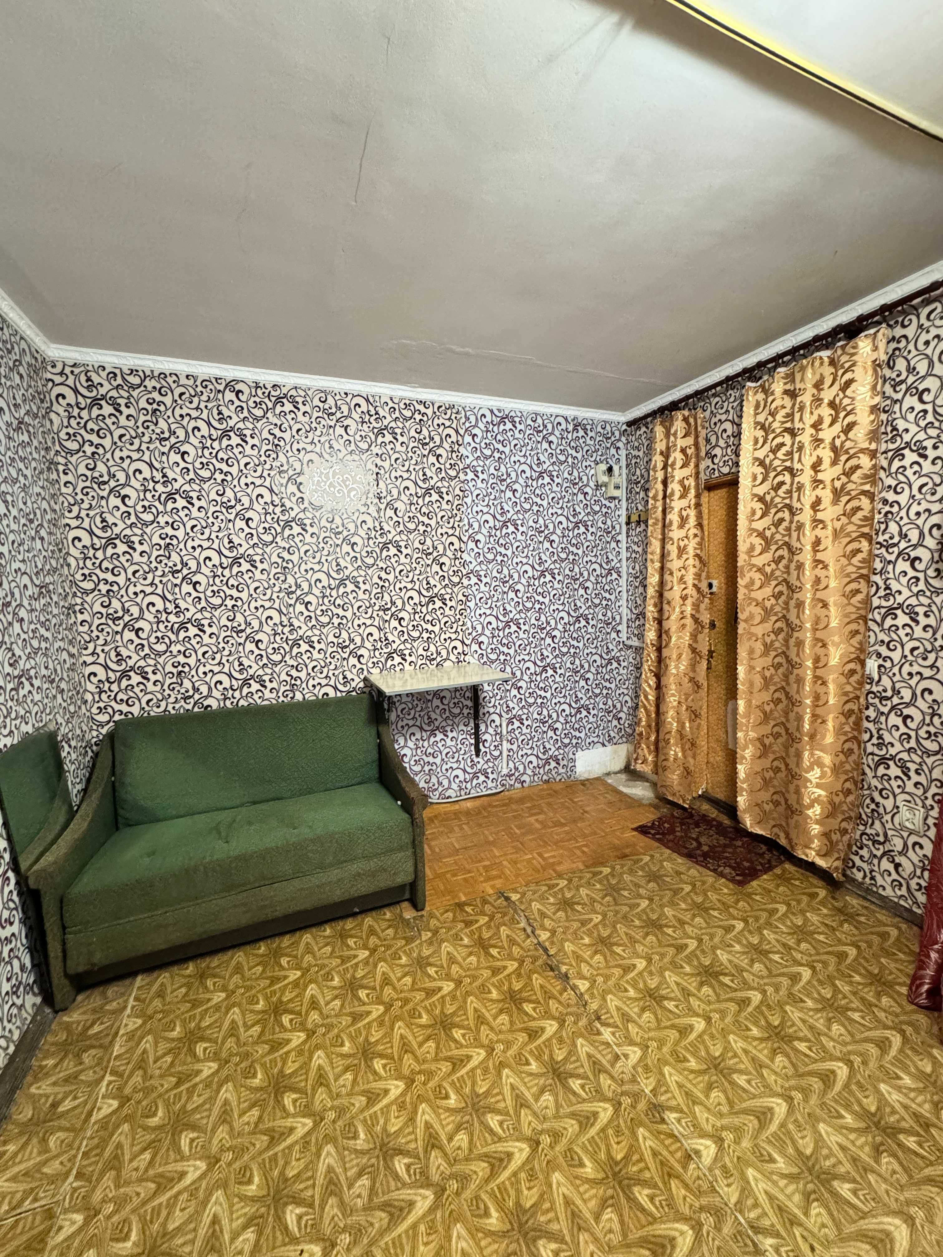Кімната у гуртожитку КСК 17 м2  1 поверх