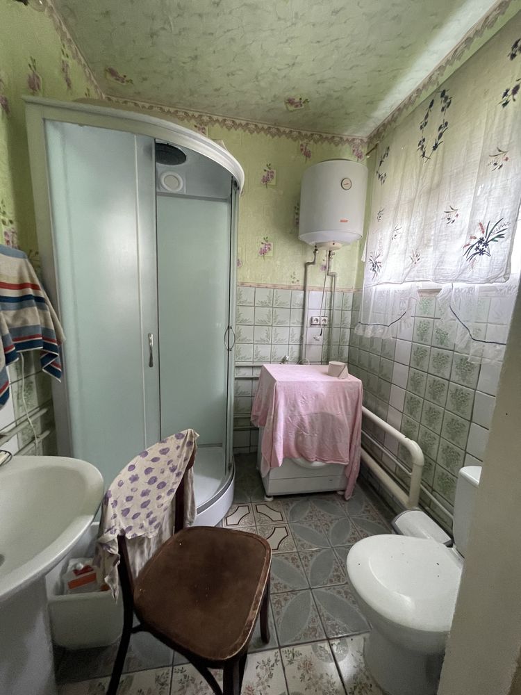 Будинок в центрі Куземина