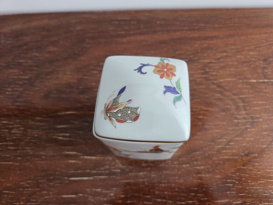 Caixa oriental Samatra da Vista Alegre