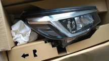 Lampa przedna prawa subaru forester V led 18-