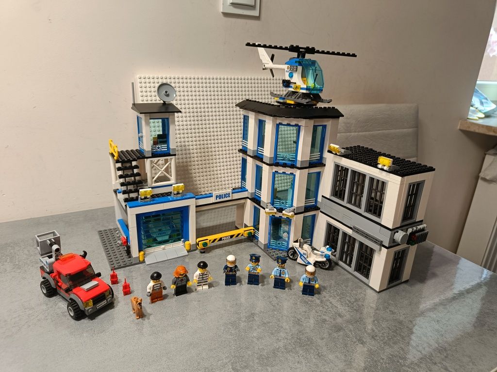 Zestaw LEGO 60141 Policja