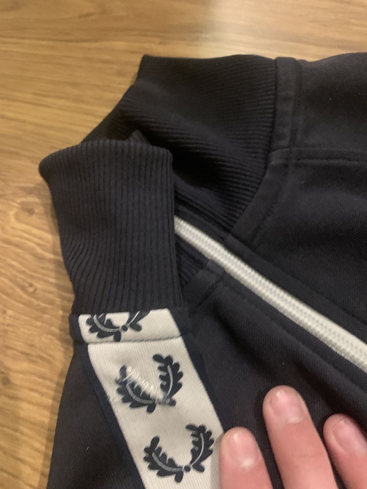 Fred perry на лампасах олімпійка