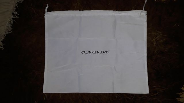 Продам мешок пыльник Calvin Klein