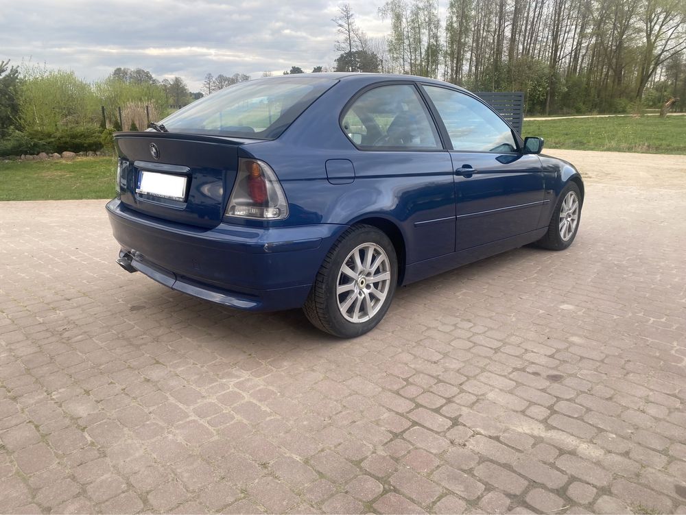 Bmw E46 Compact 1.8 benzyna z 2001 roku