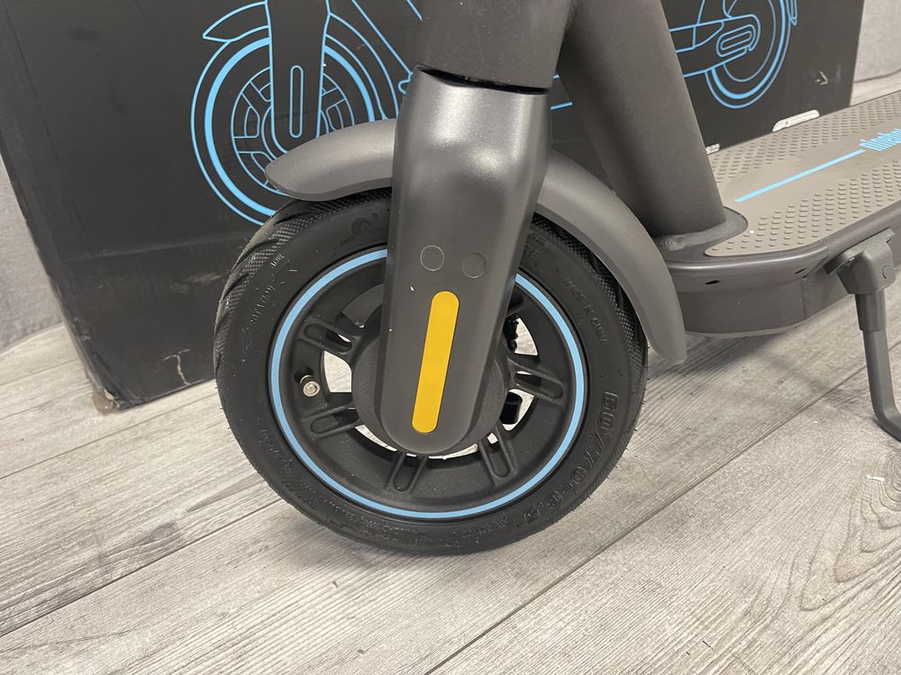 Powystawowa Hulanoga Elektryczna Segway G30 MAX