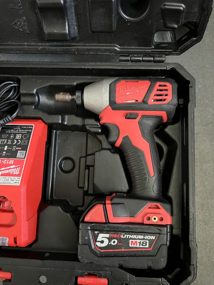 Акум.імпакт  Milwaukee M18 BID