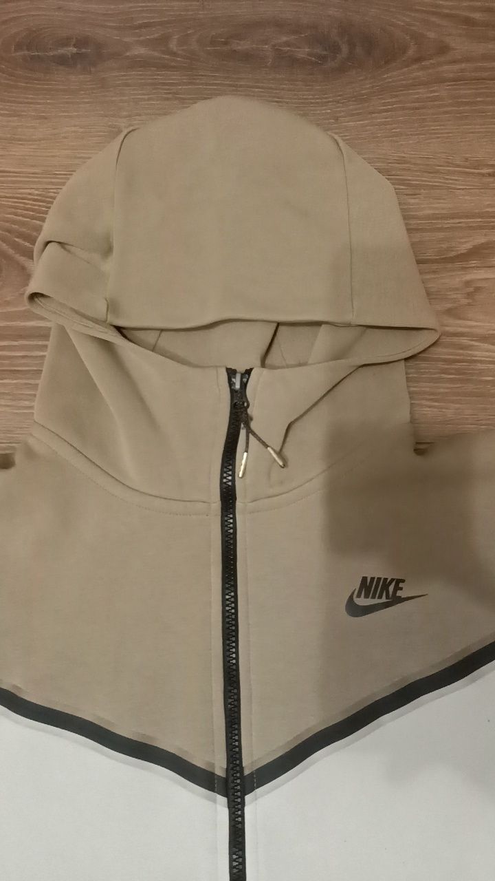 Nike tech fleece