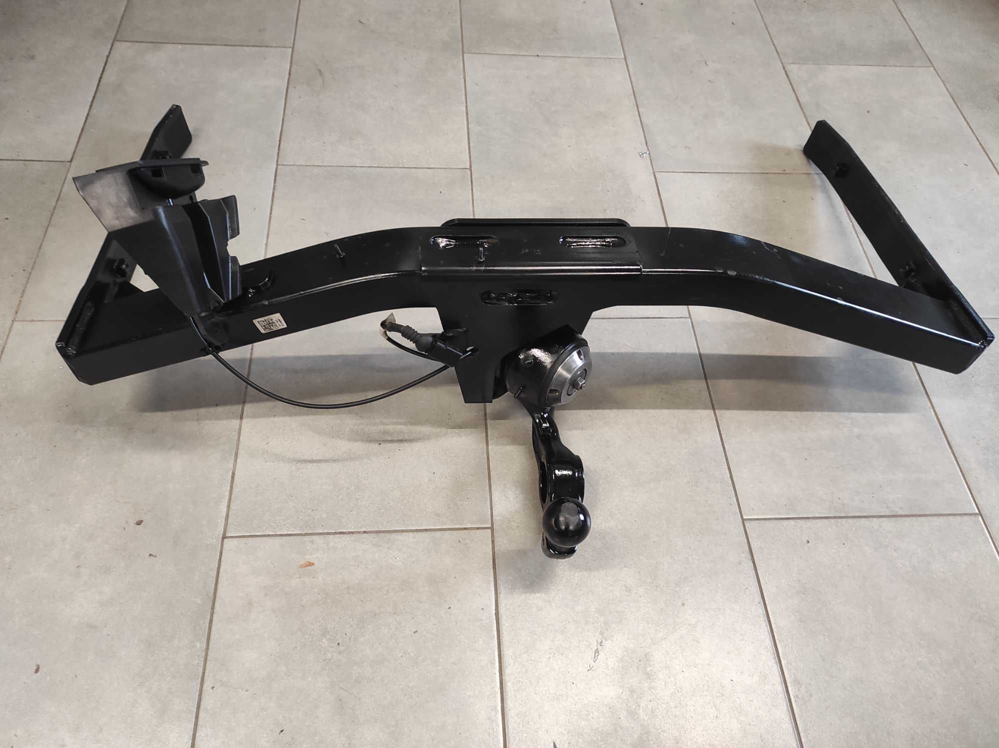 Oryginalny Hak holowniczy VW Tiguan I 5NA