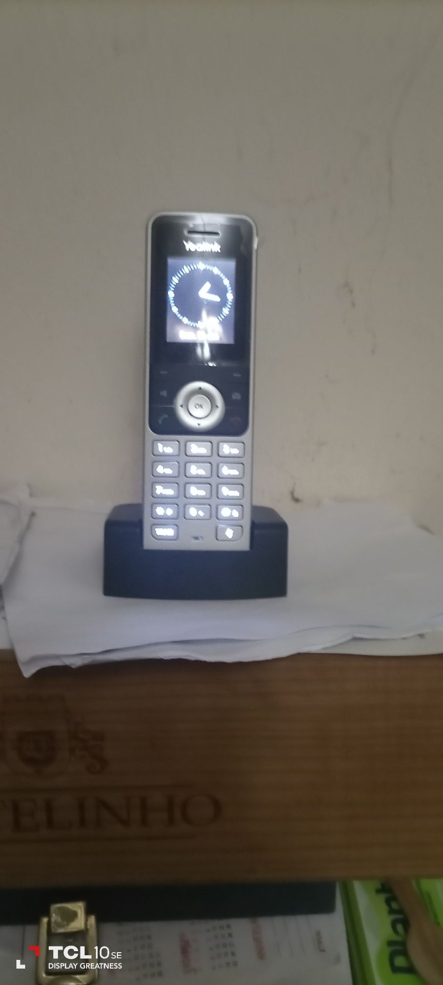 Vendo telefone telemóvel novo