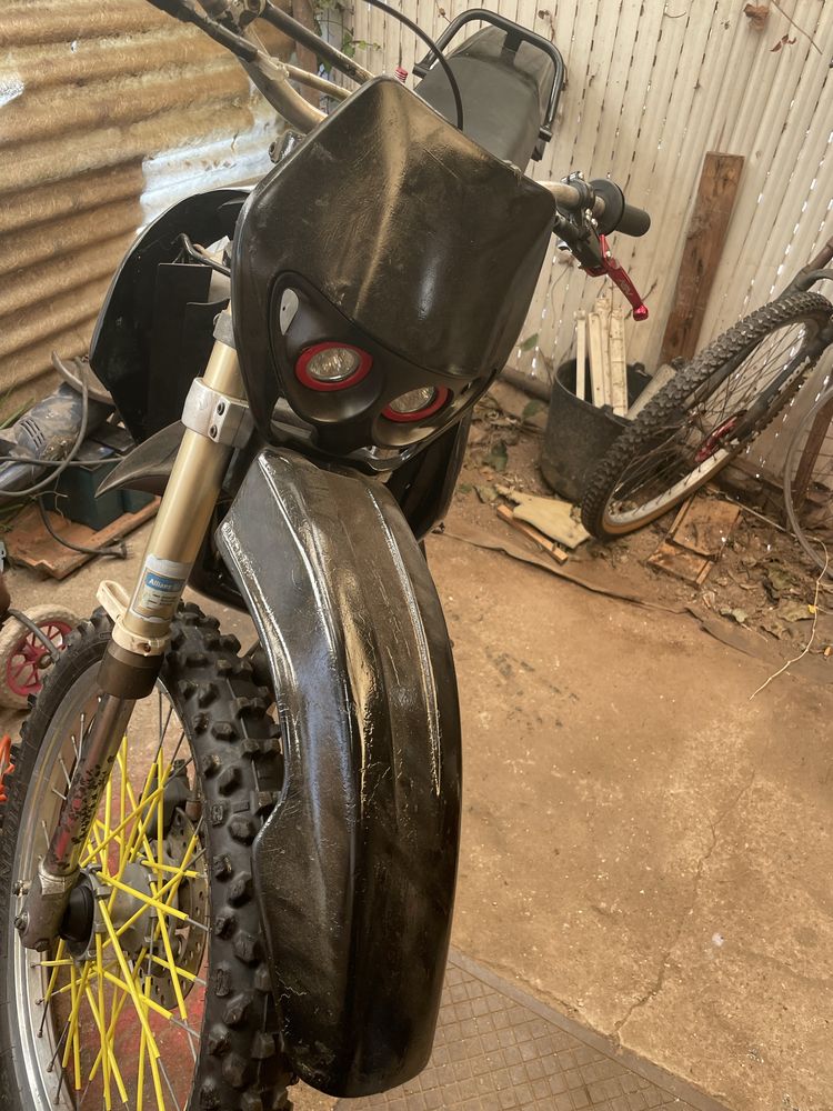 Troco por moto 4 250