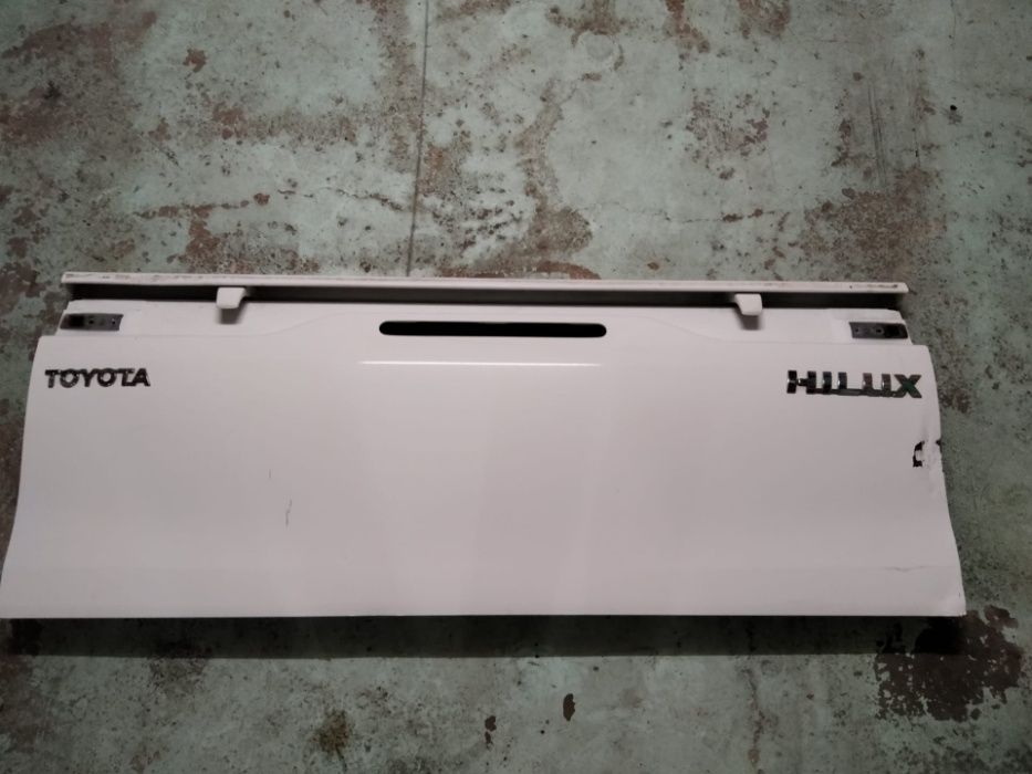 Tampa da mala Toyota Hilux
