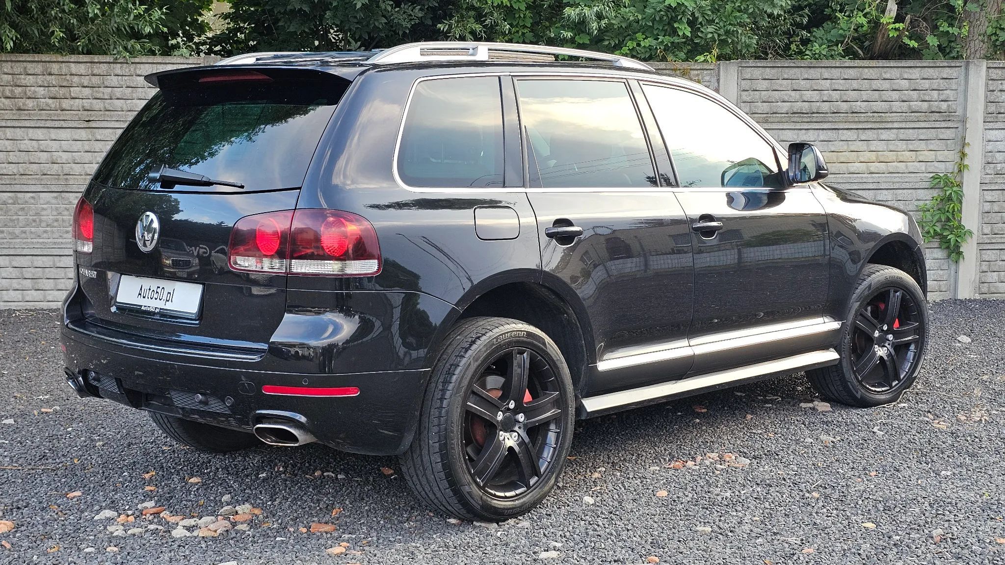 Volkswagen Touareg 3.0 V6 Dach Kamper, Hak, Google Maps, DVD, Monitory LCD + koła zimowe