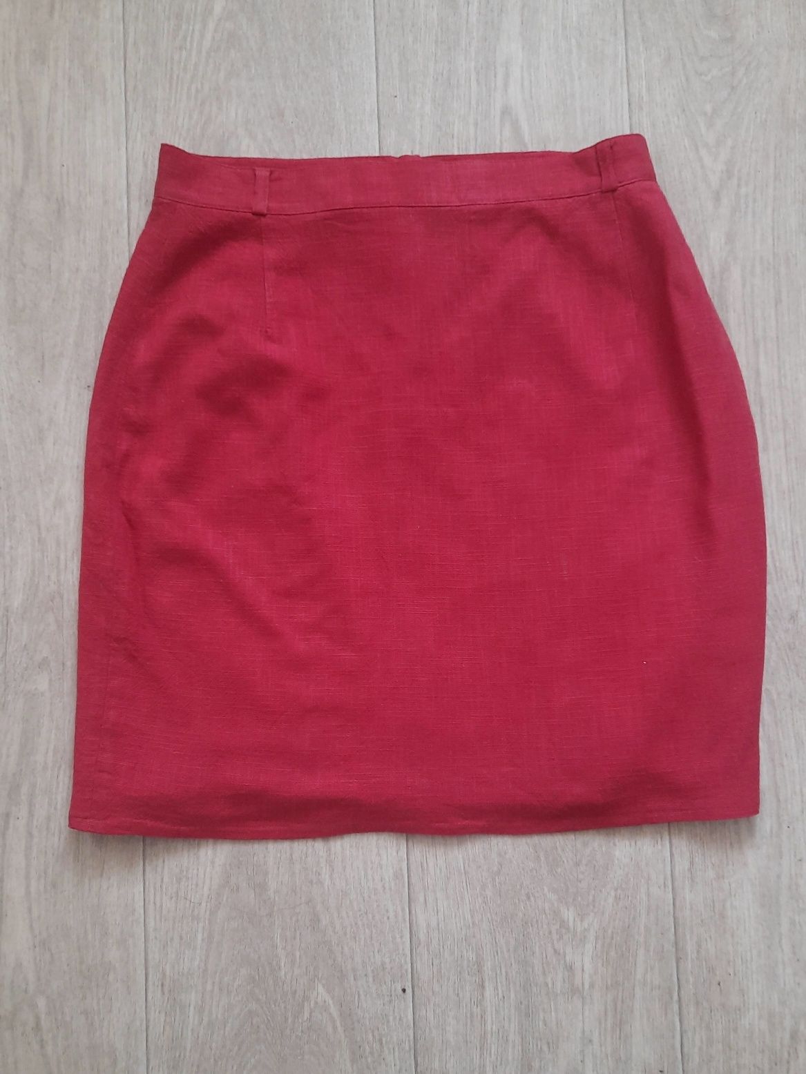 Ярко красная юбка , спідниця 42 евро
