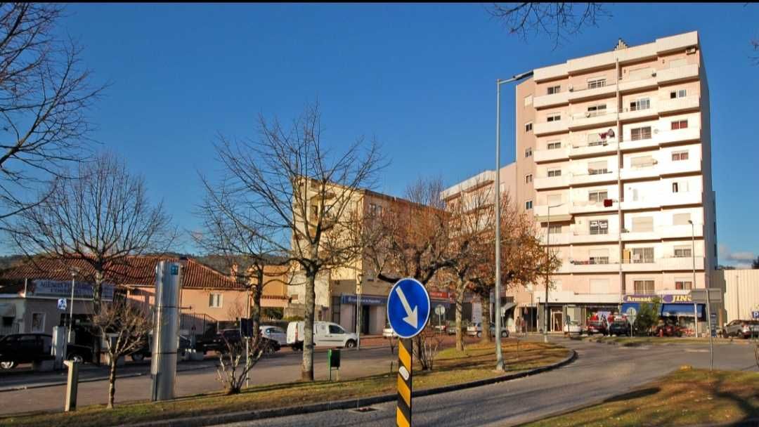 Apartamento 3 quartos 138m2 com 2 varandas em Ferreiros - Amares