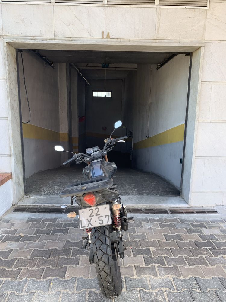 Mota Keeway RKV 125 ano 2011 de Garagem