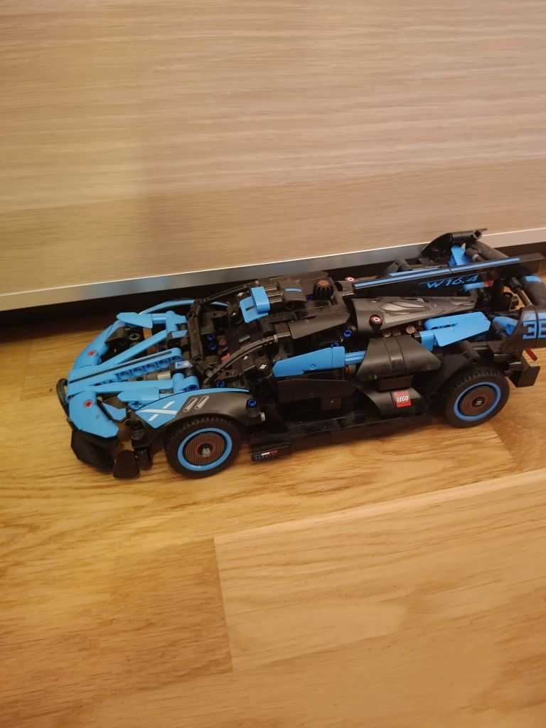 LEGO Technic Bugatti Bolide