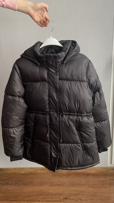 Продам куртку від H&M