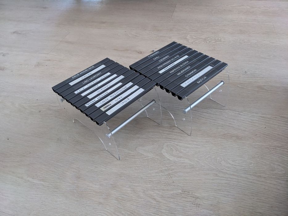Przyprawnik na przyprawy kuchenne