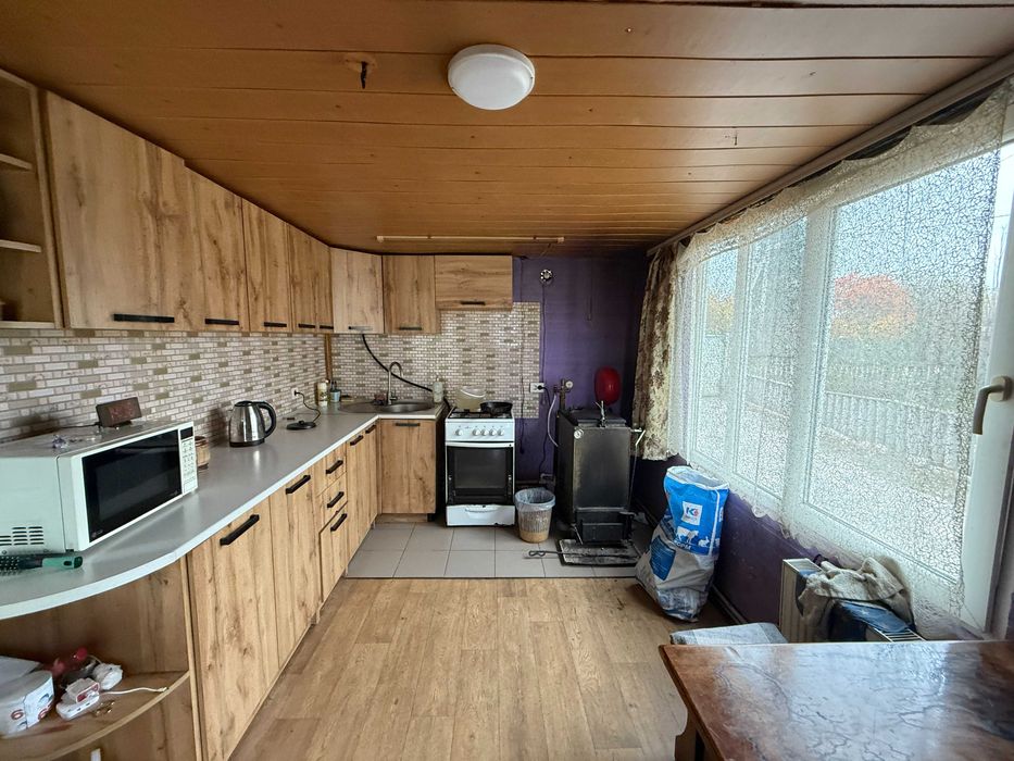 Продам 2кім будинок в селі Селище