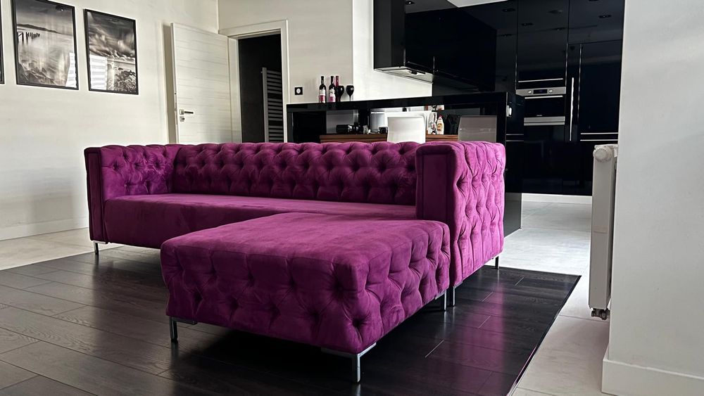 Pikowana Kanapa z Pufa