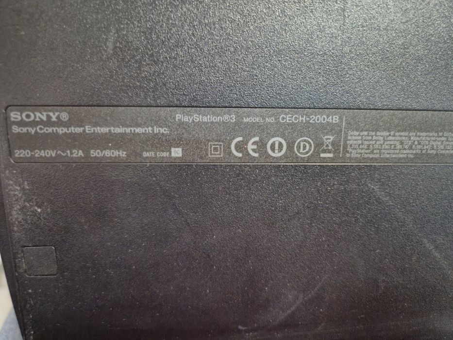 Konsola PS 3 + 2 pady