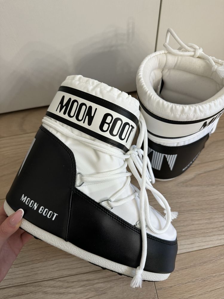 Moon Boot Iconic Low white/black - gwarancja