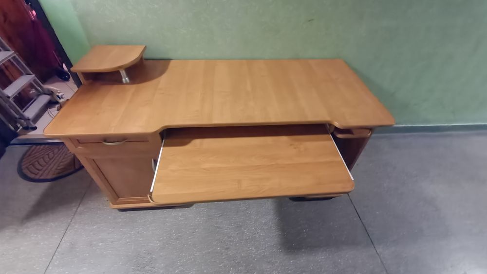Sprzedam biurko używane zadbane