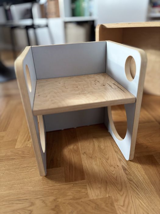 Montessori - Zestaw mebli biurko i krzesła Kukumag 1-5 lat