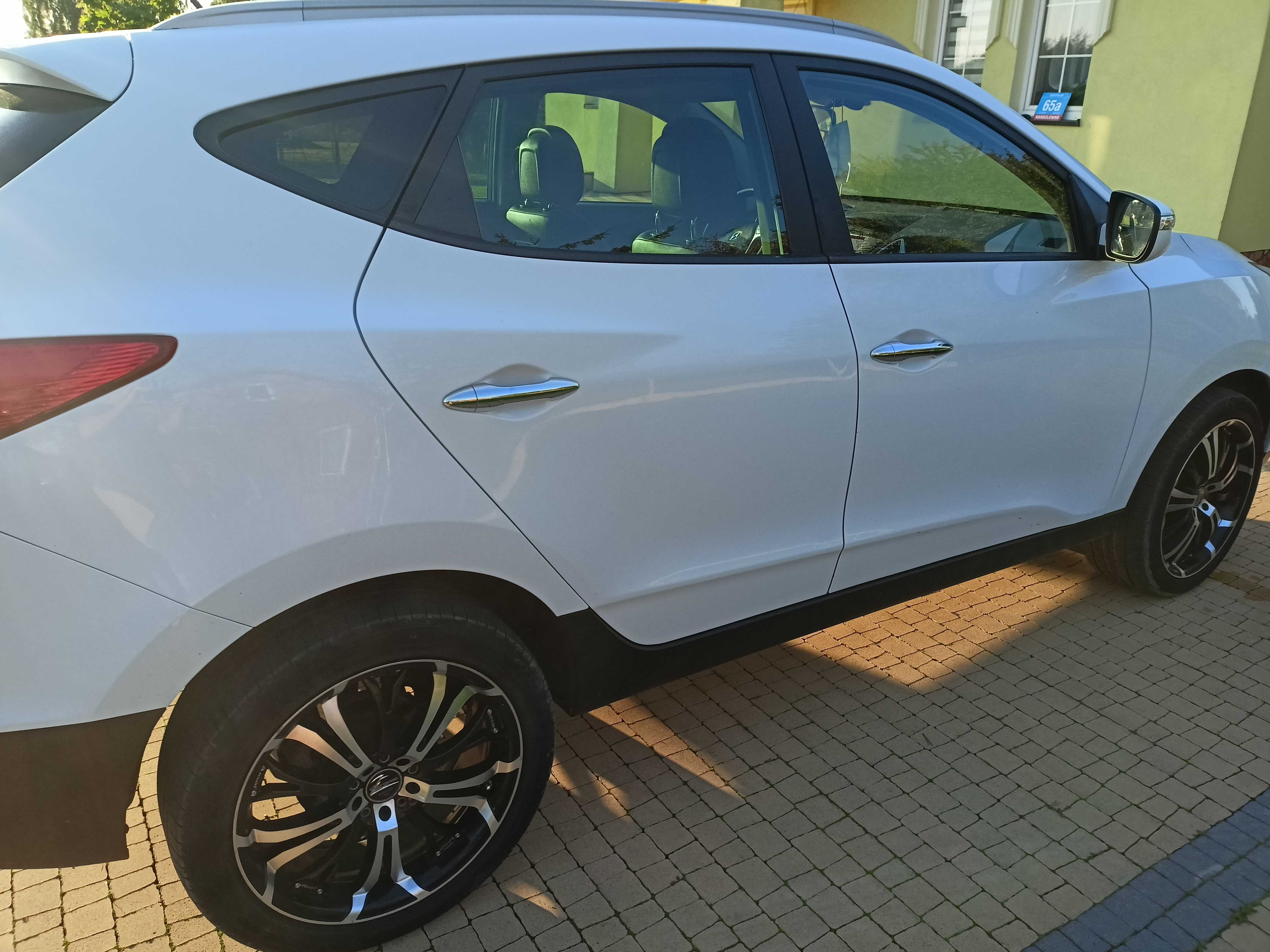 HYUNDAI IX35 Z gazem