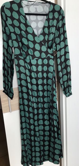 Sukienka w grochy średnia długość Reserved r. 40