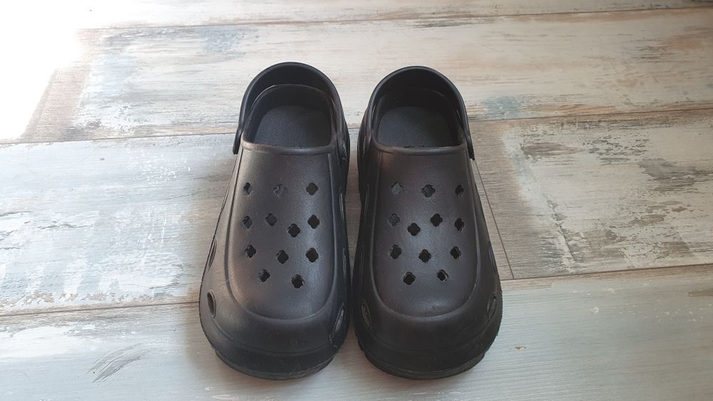 Кроссы на платформе 36-37, крокси гарний стан