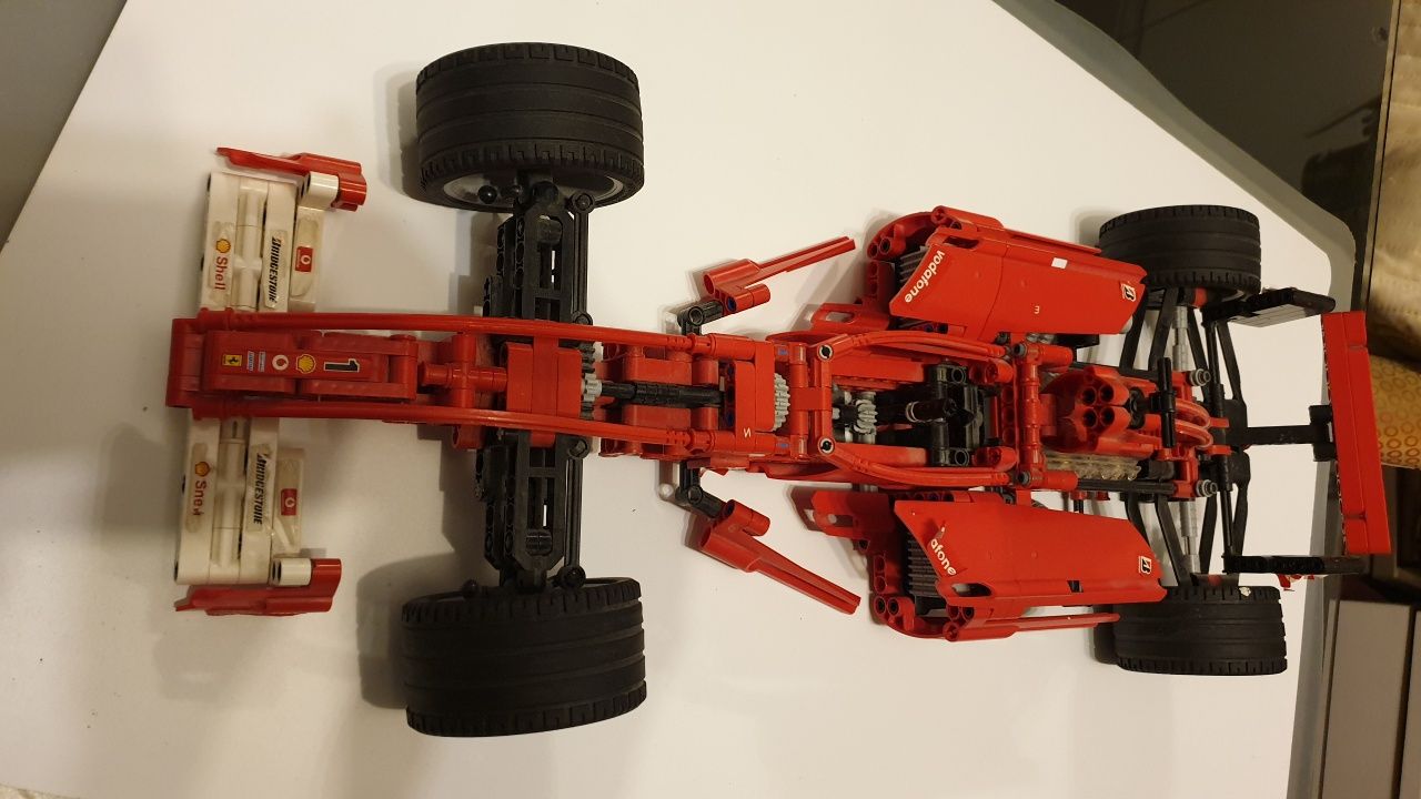 Lego Technic Ferrari F1 Racer (mod. 8386)