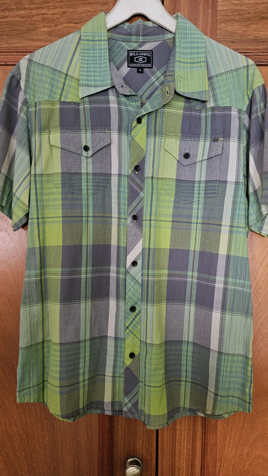 Camisa Billabong nova  tamanho M