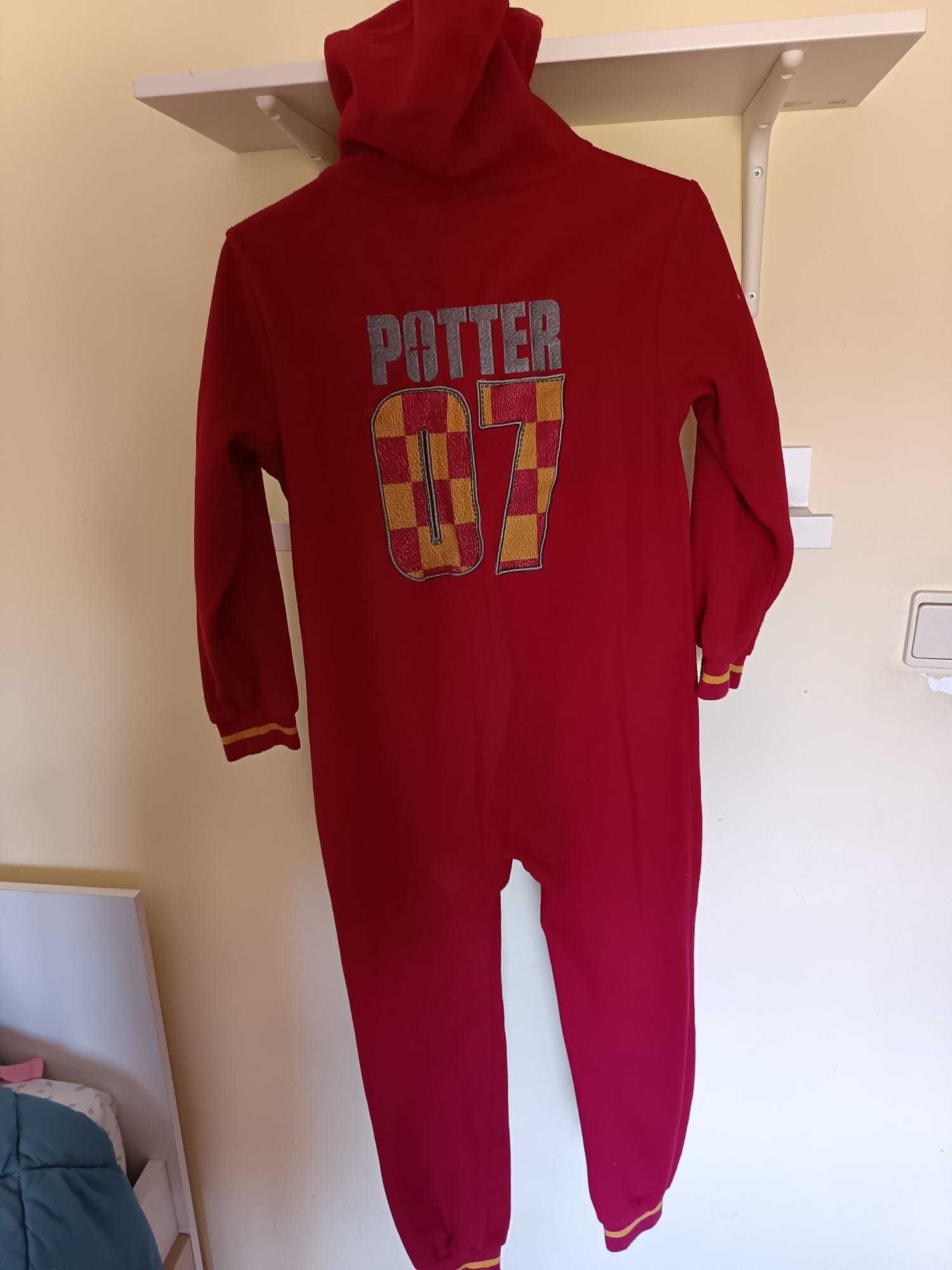 02 Pijamas infantis ( Tamanho: 08 a 10 anos)