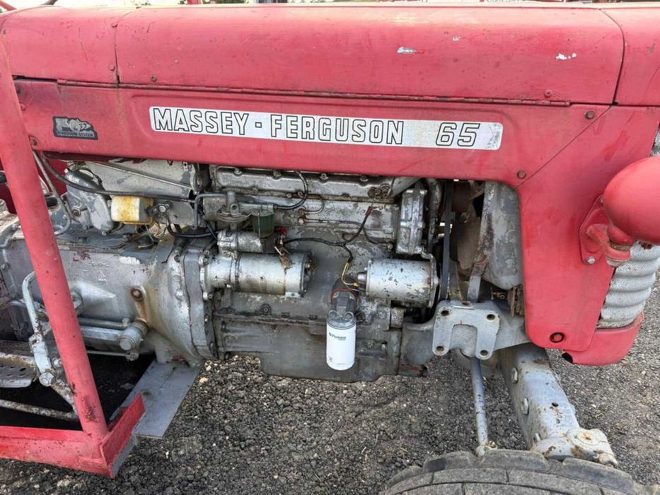 Massey -Ferguson 65
