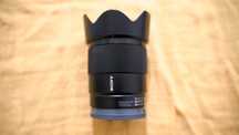 Objectiva Sony FE 35mm f/1.8 - E-Mount Full Frame - Como nova!